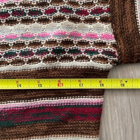 VINTAGE | Late 60's Woodward's Beacon Bell Sleeve Sweater - Picture 11 of 13